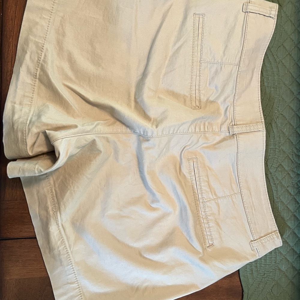 Old Navy Beige/Tan Women's Casual Shorts